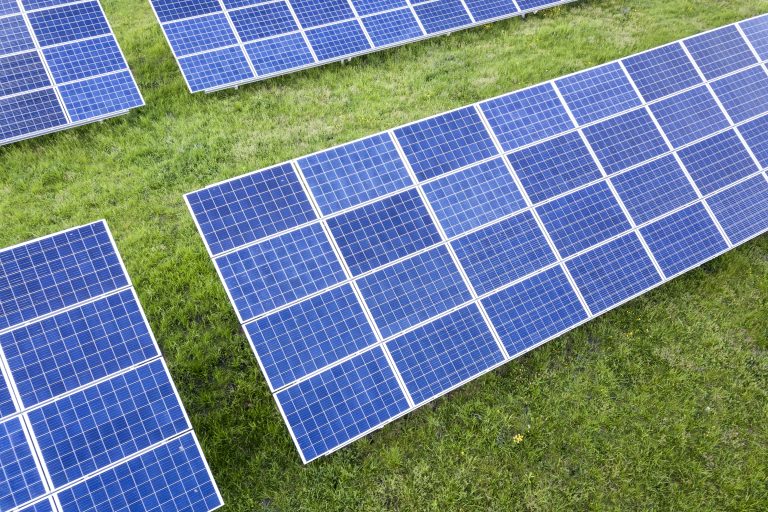 aerotermia y placas solares